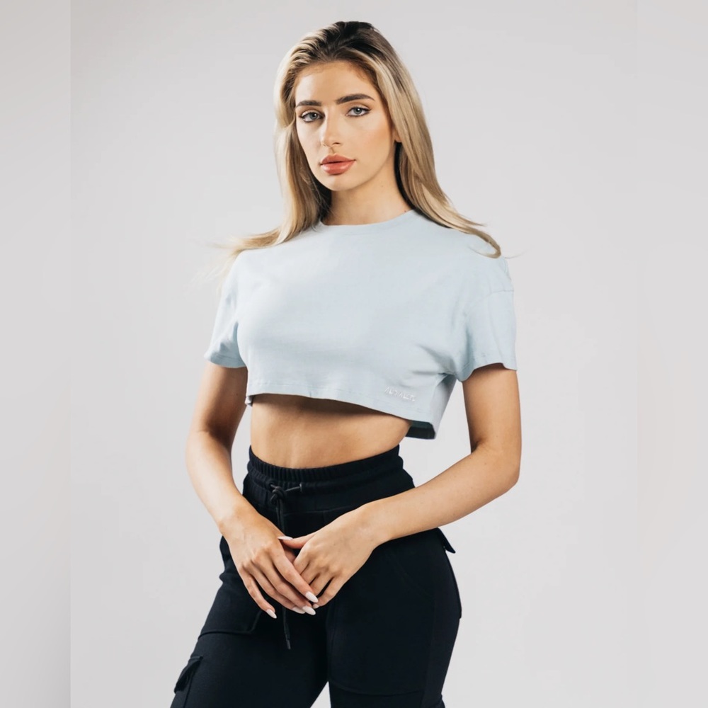 Alphalete Cropped shirt